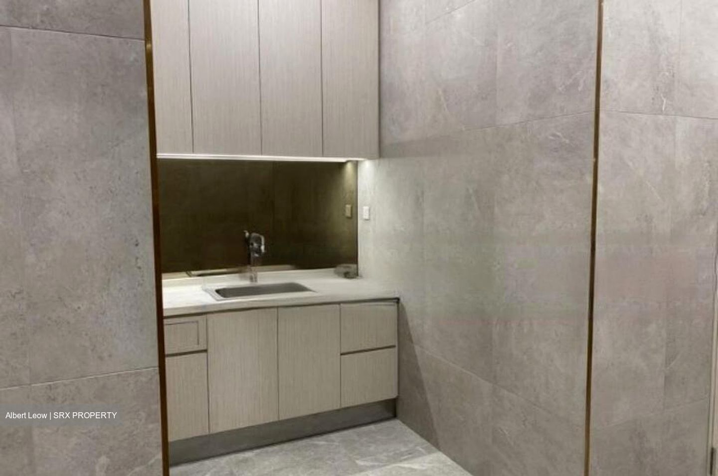Kallang Way (D13), Factory #455264951
